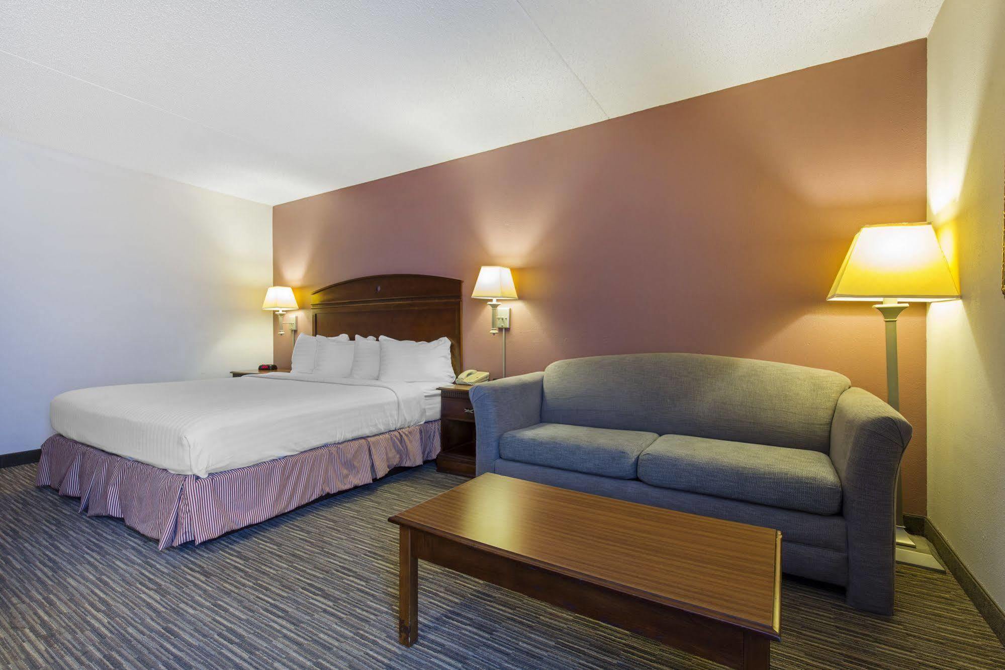 Greenstay Hotel & Suites Central Springfield Esterno foto